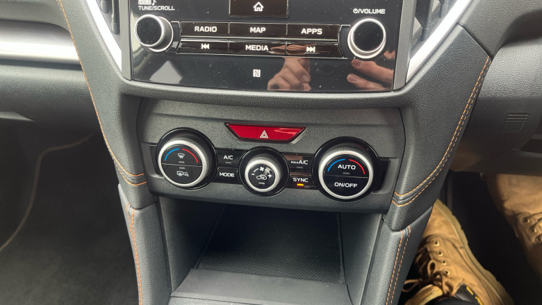 Subaru XV 2.0i e-Boxer SE Premium 5dr Lineartronic Hybrid Hatchback